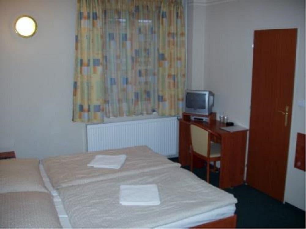 Hotel U Hvezdy Prague Extérieur photo
