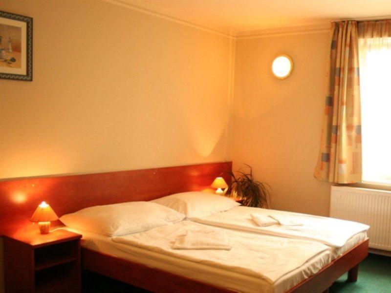 Hotel U Hvezdy Prague Extérieur photo